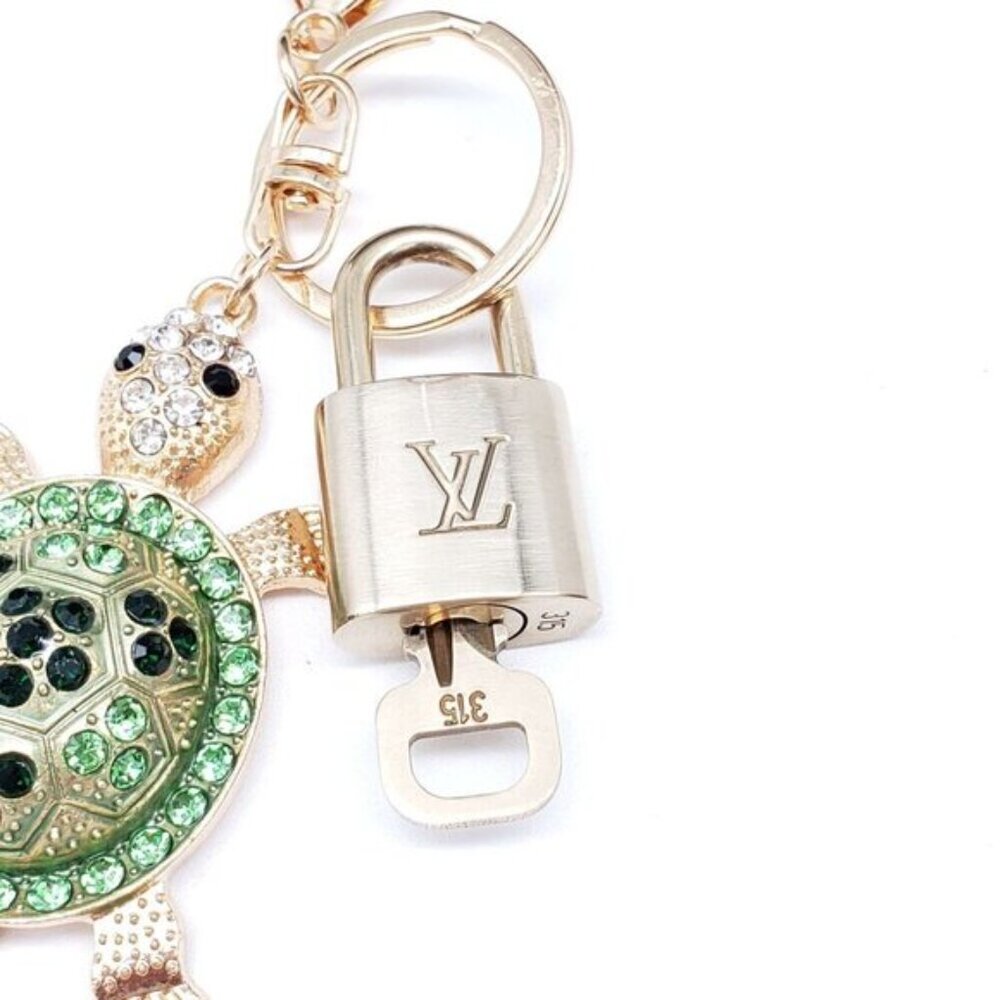Louis Vuitton Gold Lock 🔑 Authentic LV Padlock + Bag Unbranded Turtle Charm - Picture 6 of 9